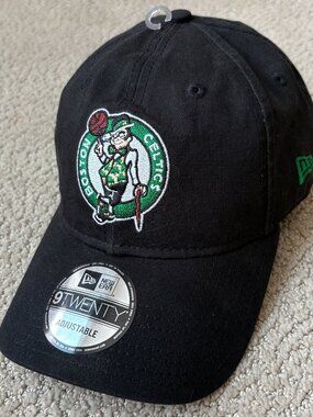 New Era Boston Celtics 9TWENTY Core Classic Black Strapback Adjustable Hat NWT